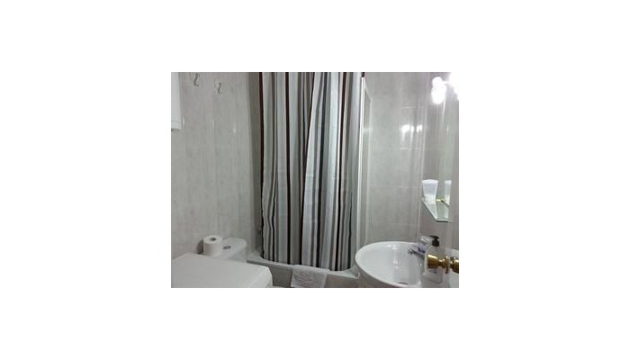 Hotel Far Home Hostel poza 2