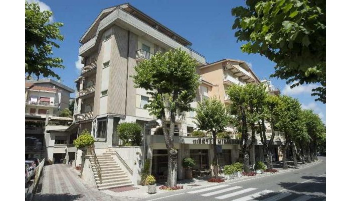 Montecarlo Hotel poza 0