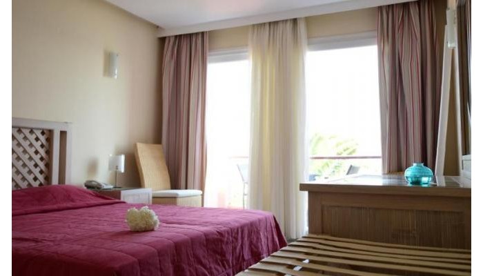 Erytha Hotel poza 4