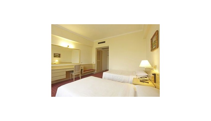 Emperor Hotel poza 4