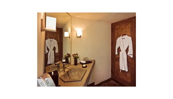 Busue A Boutique Experience Hotel poza 0