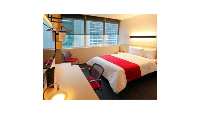 Hotel City Express Plus Patio Universidad poza 2