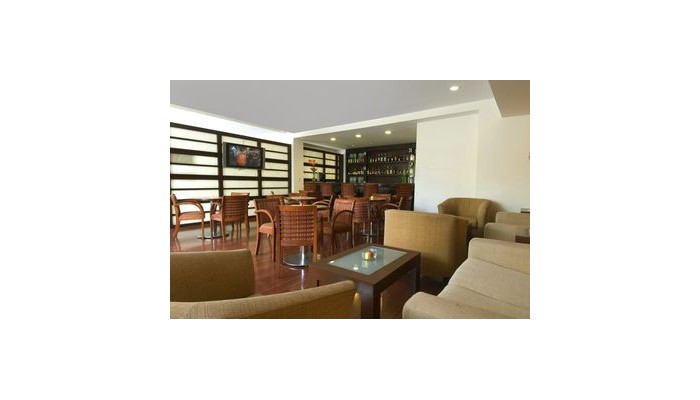 Hotel Fiesta Inn Perinorte poza 2