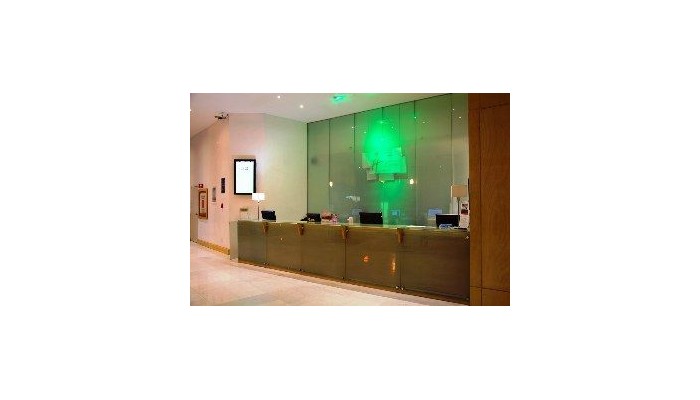 Hotel Holiday Inn Express & Suites Wtc poza 10