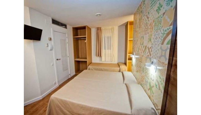 Hotel Mare Nostrum Hostal poza 4