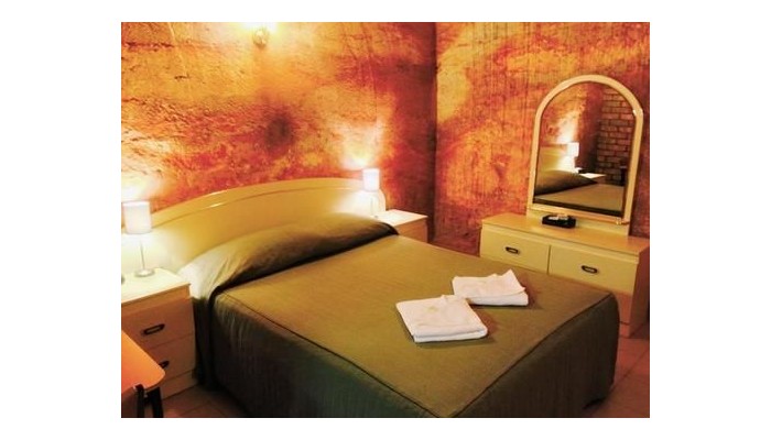 Hotel Lookout Cave Underground Motel poza 5