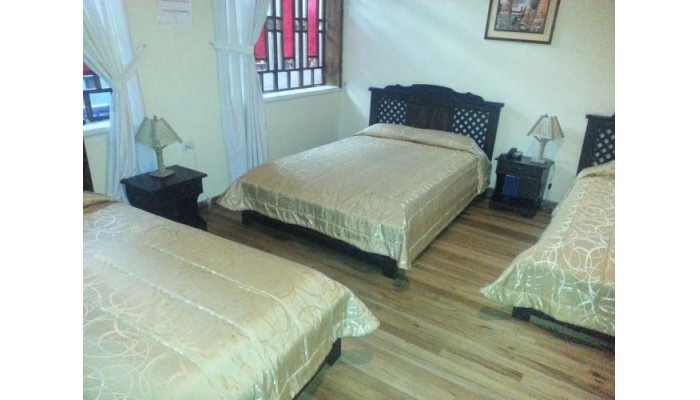 Hotel Hostal Majestic poza 4