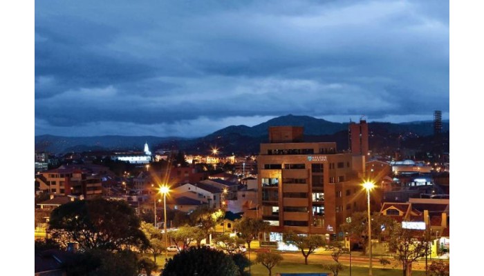 Valgus Hotel & Suites poza 1