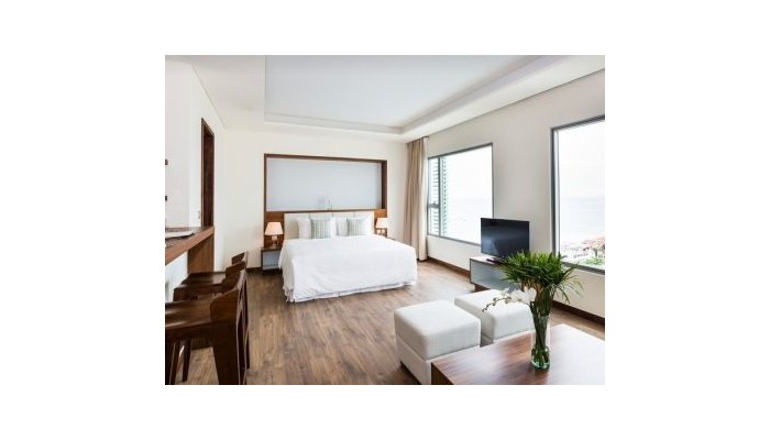 Hotel A La Carte Danang Beach poza 2