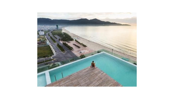 Hotel A La Carte Danang Beach poza 11