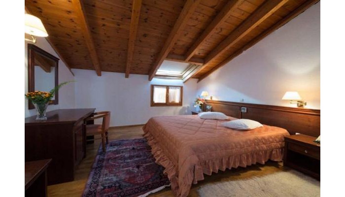 King Iniohos Hotel poza 4