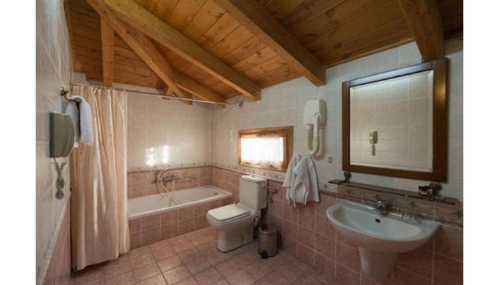 King Iniohos Hotel poza 5