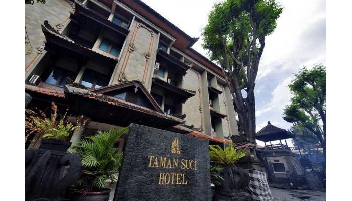 Taman Suci Hotel poza 0