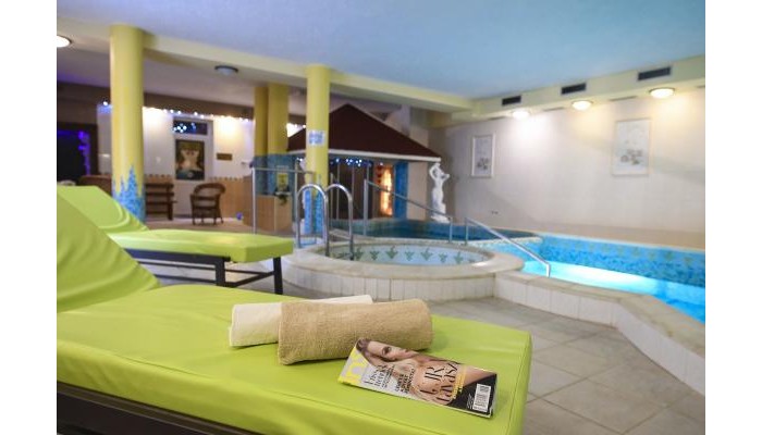 Hotel Korona Eger poza 2