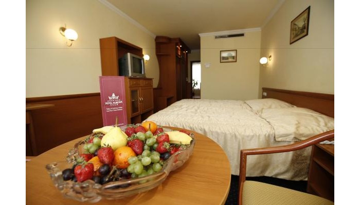Hotel Korona Eger poza 8