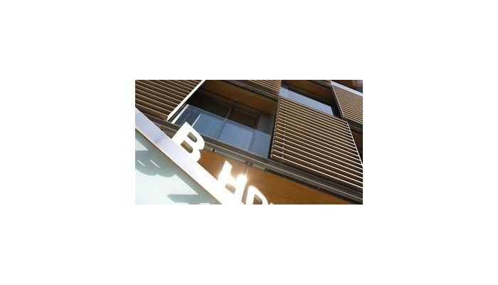 B Hotel poza 10
