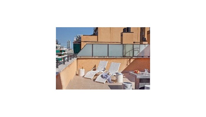 Hotel Ainb Eixample Sagrada Familia poza 6