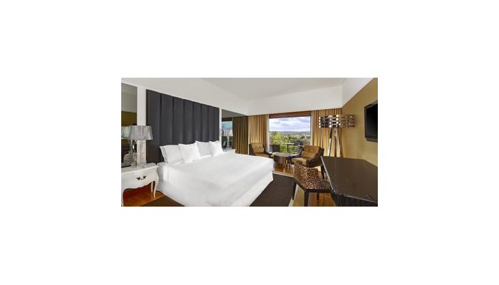 Convento Do Espinheiro Hotel & poza 5