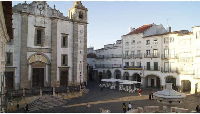 Hotel Evorainn-chiadodesign poza 0