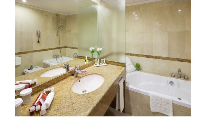 Hotel Royal Plaza poza 9