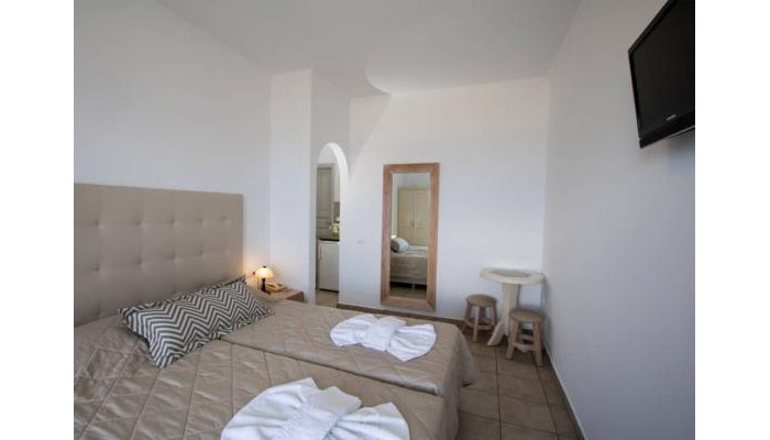 Erato Apartments poza 6