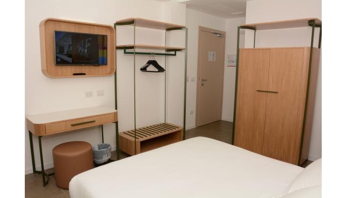 M And F Hotel poza 0