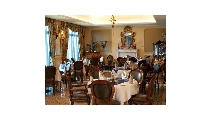 Hotel Grand Savoia poza 7