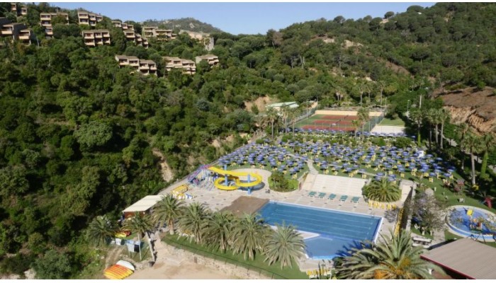 Giverola Resort poza 0