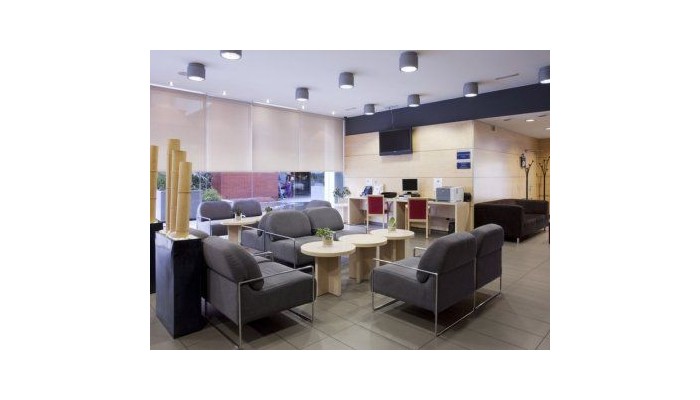 Hotel B And B Girona poza 3