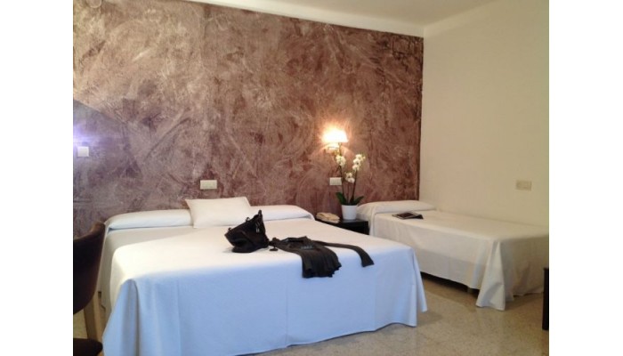 Hotel Bon Retorn - Figueres poza 11