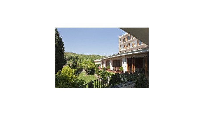 Hotel Emporda poza 3