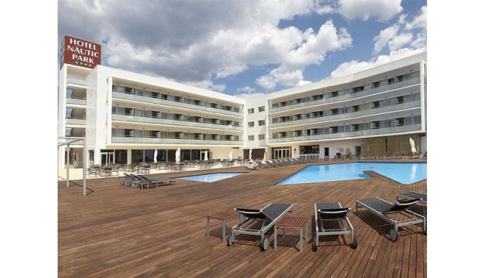 Hotel Fergus Style Nautic Park poza 10