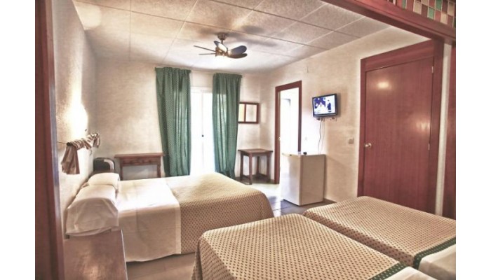 Hotel Hostal Isabel - Blanes poza 4