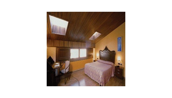 Hotel Petit Cacadors poza 9