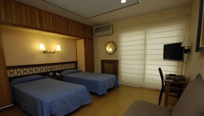 Hotel Trave - Figueres poza 2