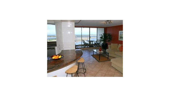 Beaconlea Tower Apartments poza 2