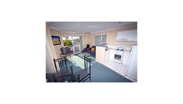 Budds Beach Apartments poza 5