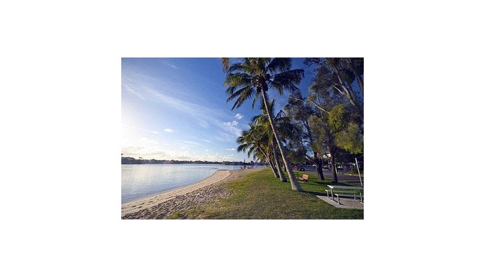 Budds Beach Apartments poza 3