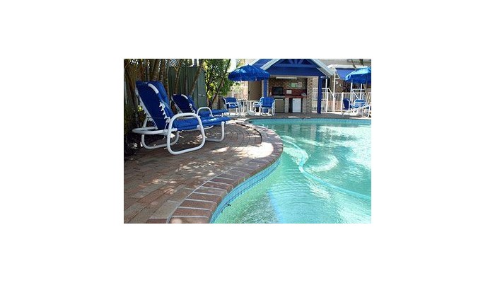 Budds Beach Apartments poza 7