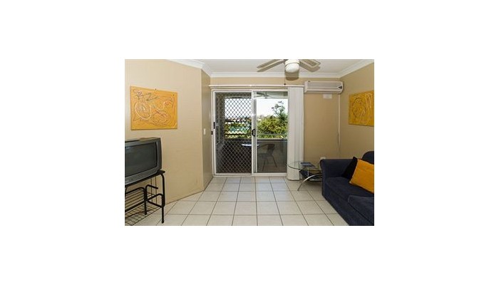 Budds Beach Apartments poza 11