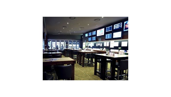 Hinterland Hotel poza 7