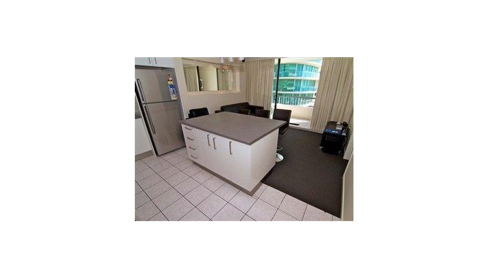 President Holiday Apartments poza 2