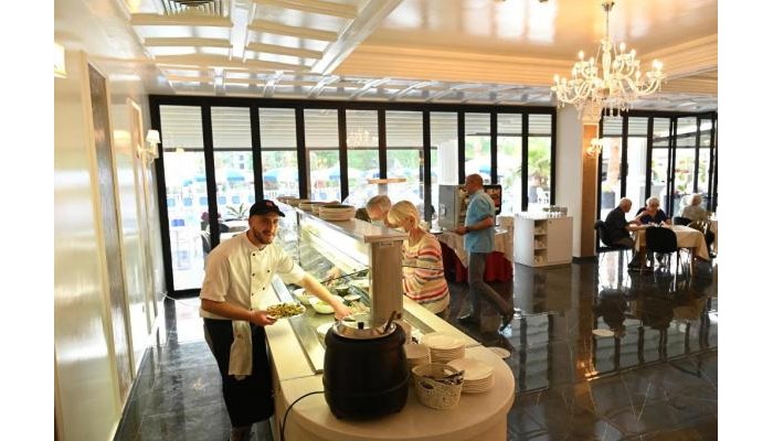 Hotel Onufri poza 12