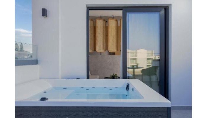 John Mary Apartments poza 7