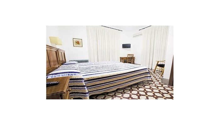 Hotel Hostal Veronica Centro poza 9