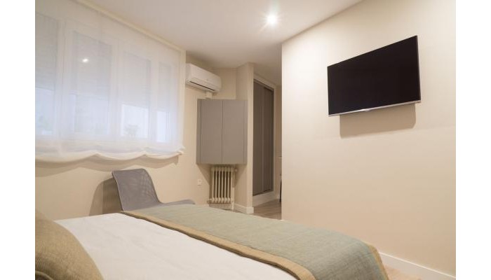 Hotel Tuanfitrion Suite Ganivet poza 7