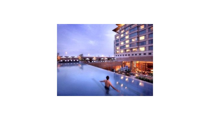 Hotel Crowne Plaza poza 5