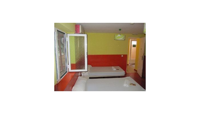 Hotel Garden House Hostel Barcelona poza 2