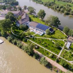 Imagine pentru Delta Dunarii Cazare - City Break Romania 2026