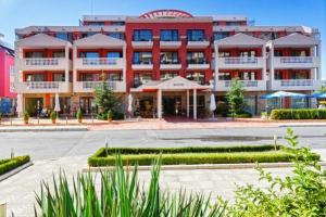 poza telefon Hotel Forum